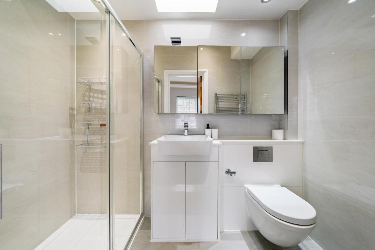 Modern 4 Bedroom Townhouse With Cinema Room In The Heart Of London Se1 Экстерьер фото